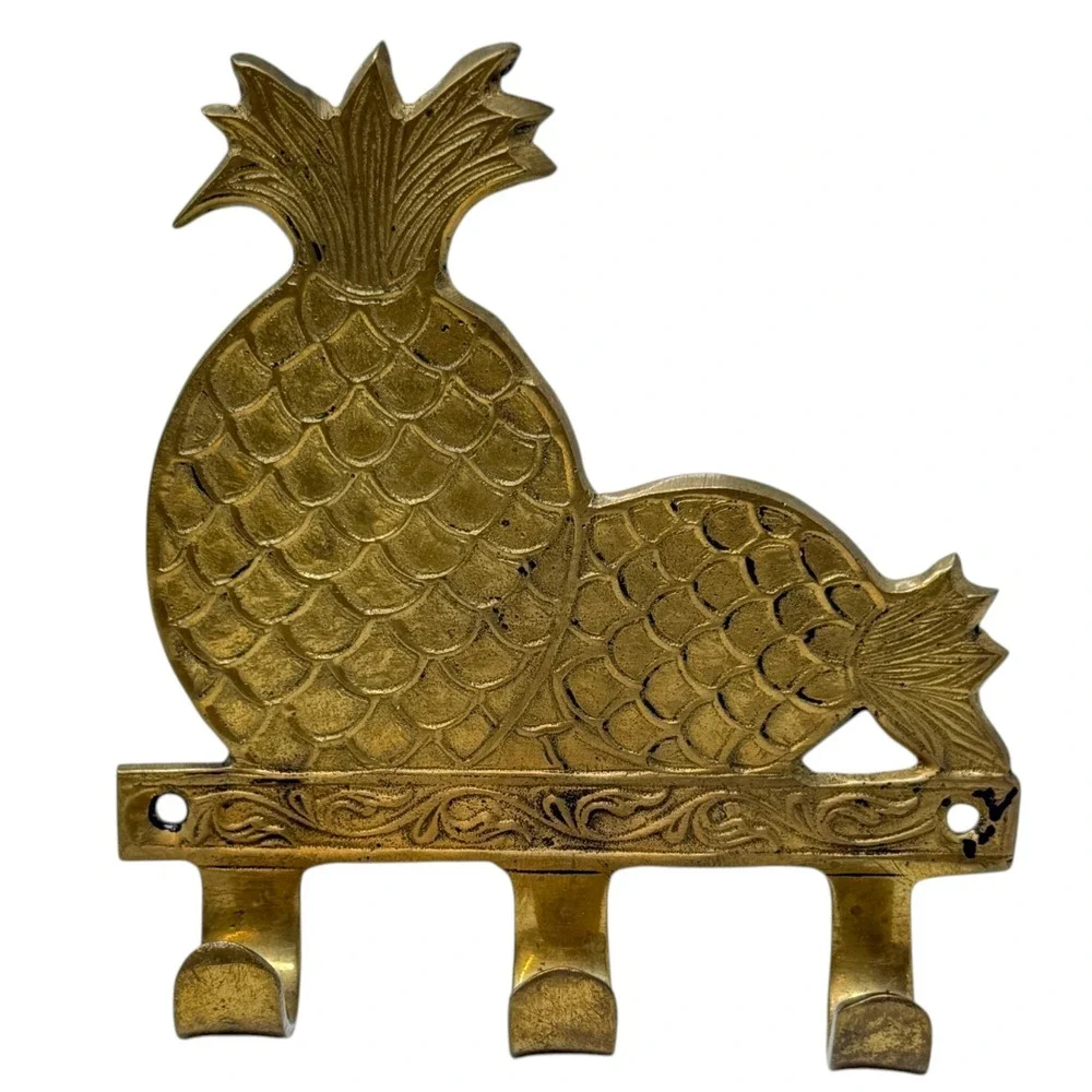 Vintage Pineapple Wall Hook Rack Gold Brass 3-Hook Tropical Decor